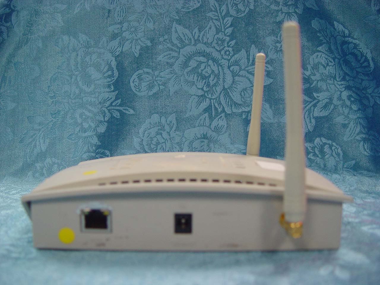 Access Point - FCC ID RBN3001P - UTStarcom Telecom Co., Ltd. (2)