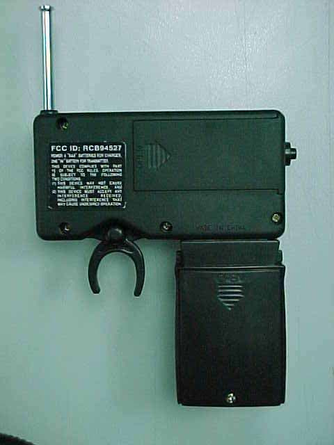 26.96-27.28MHz WIRELESS R/C TOY- TX - FCC ID RCB94527 - TOYS "R" US (1)