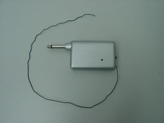 FM Wireless Microphone - FCC ID RCLRXPRO388 - iLike Electronics Co. Ltd.
