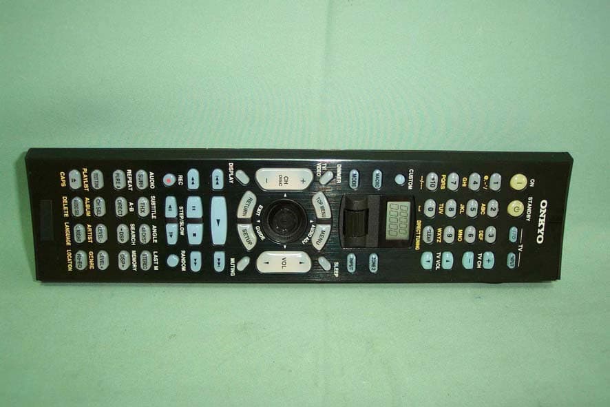 RF Remote Control - FCC ID RCSRC140 - Philips Electronics Singapore Pte Ltd