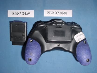PS2 2.4G RF WIRELESS CONTROLLER - FCC ID RDD24746004 - Intec Inc. (1)
