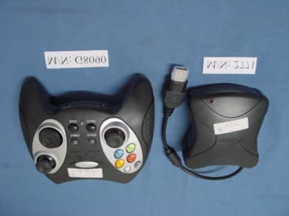 X-BOX 2.4G RF WIRELESS CONTROLLER - FCC ID RDD27017005 - Intec Inc. (1)