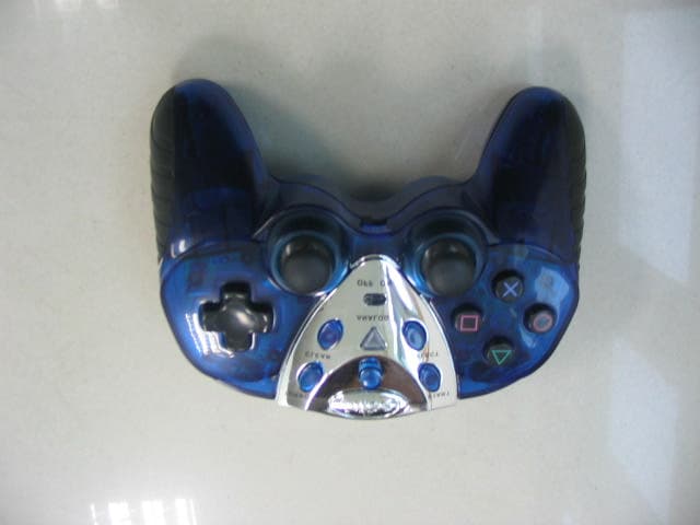 PS2 WIRELESS CONTROLLER : GAME PAD - FCC ID RDDCYG70899192D - Intec Inc.