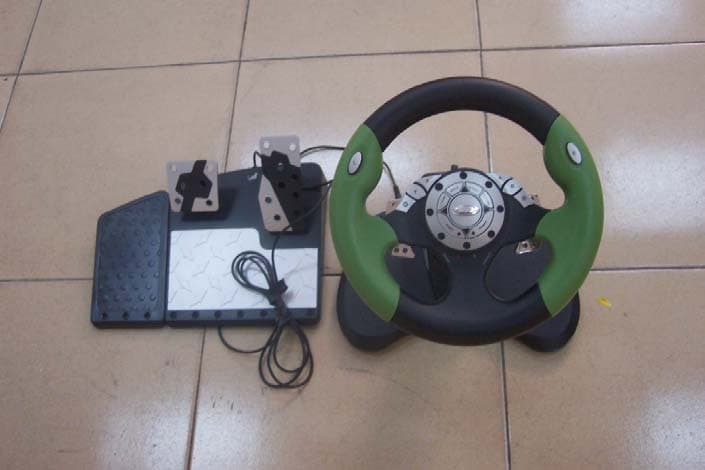 Wireless Racing Wheel - FCC ID RDDG7094028094 - Intec Inc. (2)