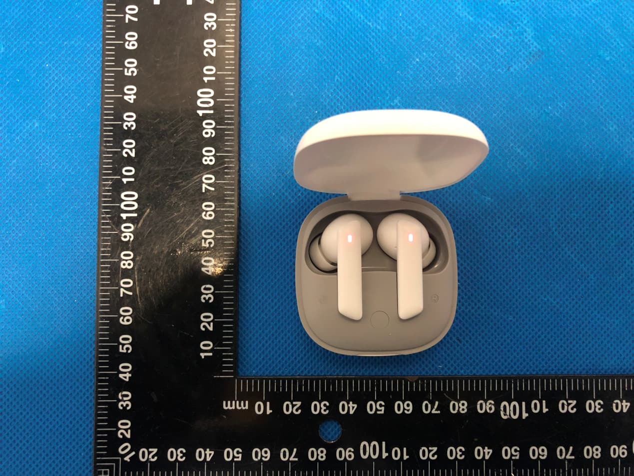 Melobuds ANC Bluetooth headset - FCC ID RDR-BH21HT05AR - Dongguan Hele Electronics Co., Ltd.