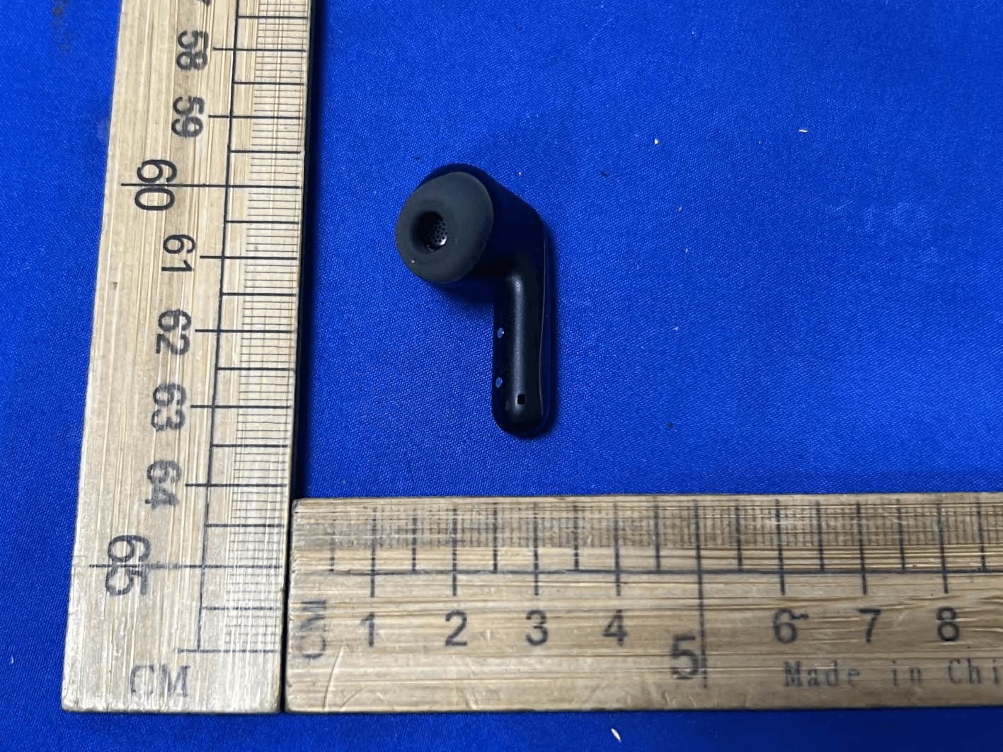 Bluetooth Earbuds - FCC ID RDR-BH25HT19AL - Dongguan Hele Electronics Co., Ltd.