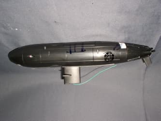 RC Toy - FCC ID RE81300049R - Fun Maker Limited (2)