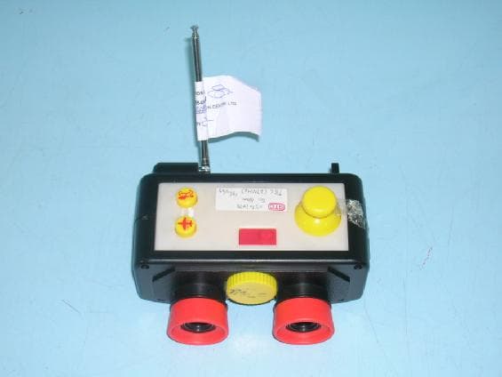 Remote Control Toy Transmitter - FCC ID RE81300327T - Fun Maker Limited (2)