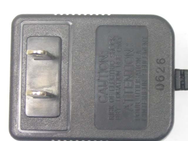 900 MHz Wireless Headphone System - Transmitter - FCC ID REDHP3390-001T - Classic Tech Development Ltd (2)