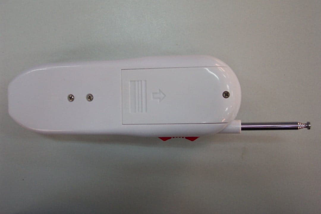 49MHz Radio Transmitter - FCC ID REKFF49B - Switoy Limited (3)