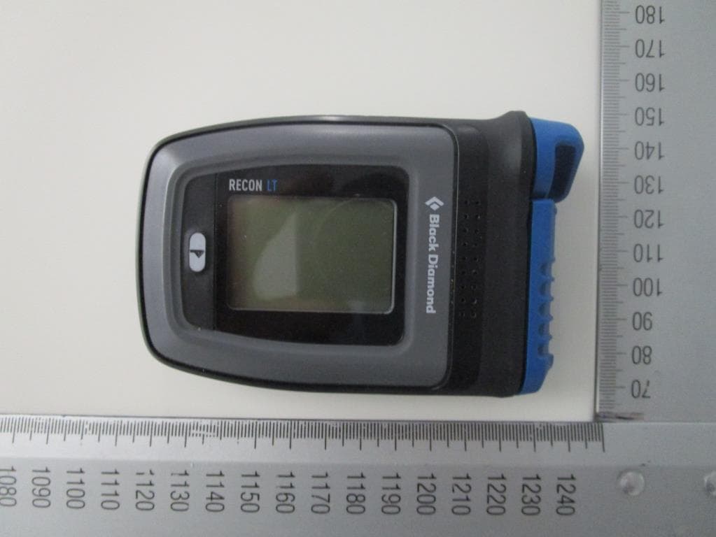Avalanche Beacon - FCC ID REMLVS05 - Black Diamond Equipment (2)