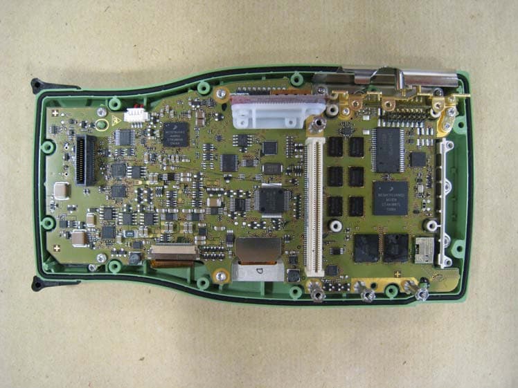 Win CE Field Controller - FCC ID RFD-CS-SG - Leica Geosystems AG (2)
