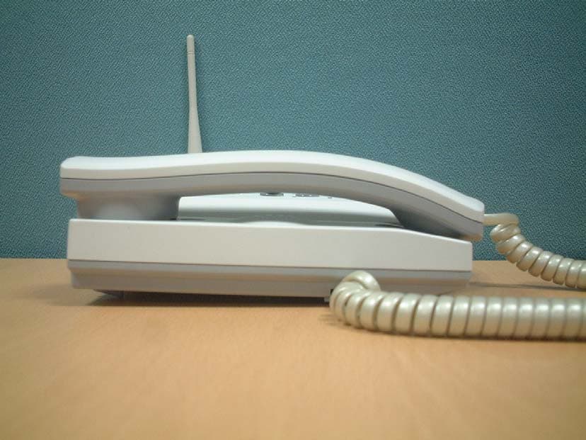CDMA Wireless Local  Loop Desktop Telephone - FCC ID RFLACW1XP1900 - UBISTAR CO.,LTD. (2)