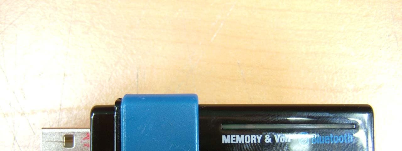 VOIP & BLUETOOTH DONGLE - FCC ID RFLUVB-N82D - UBISTAR CO.,LTD. (2)
