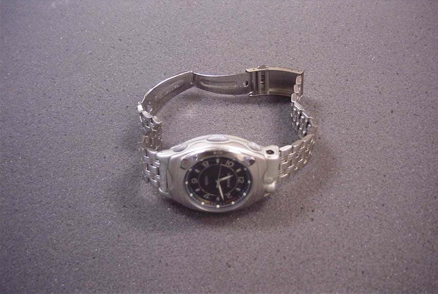 MP3 & DIGITAL RECORDER WATCH - FCC ID RFZMTUSB - Xonix Holdings Limited (2)