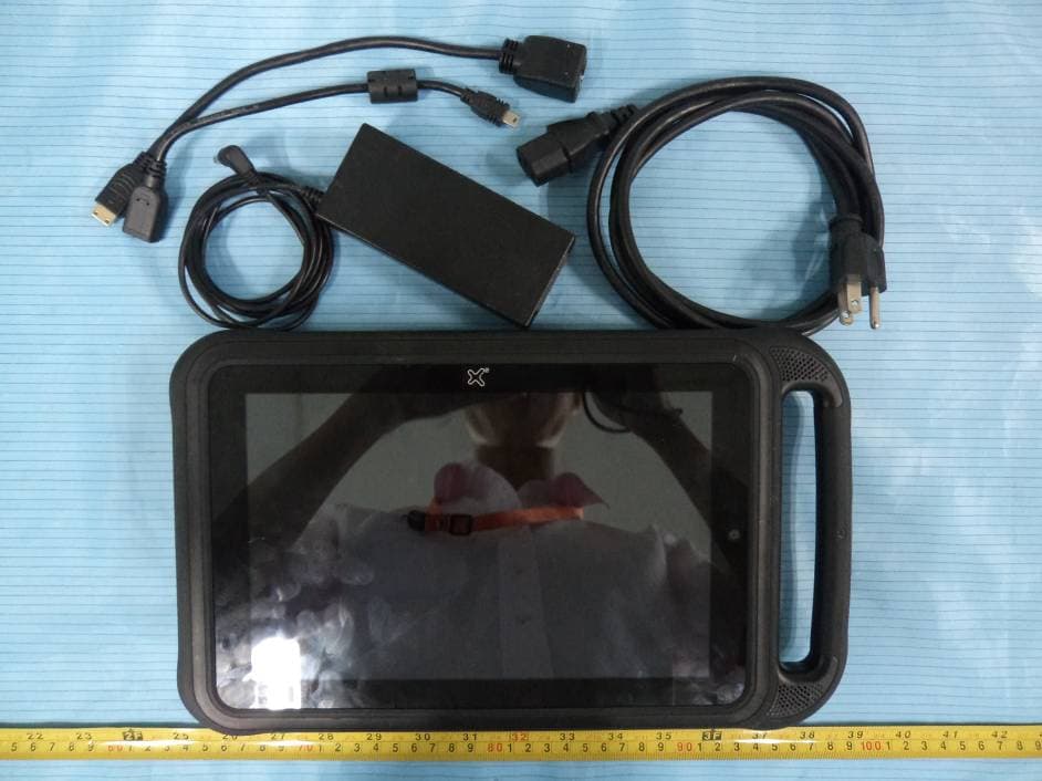 Tablet - FCC ID RGCCARBONX2206300 - Captec Limited (2)
