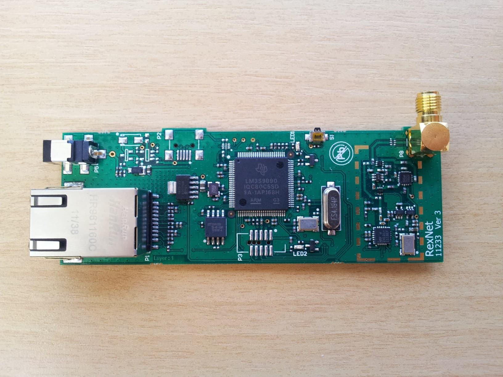FREQUENCY HOPPING SPREAD SPECTRUM TRANSCEIVER - FCC ID RGZ-R3 - Heyrex Limited