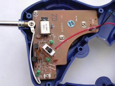 Remote Control Toy Transmitter - FCC ID RI3-0000-01-49 - Kentoys Ltd. (2)