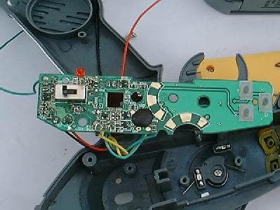 Remote Control Toy Transmitter - FCC ID RI3-1530-49-27 - Kentoys Ltd.