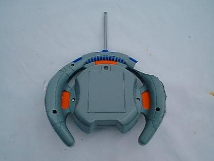 Remote Control Toy Transmitter - FCC ID RI3-1800-39-49 - Kentoys Ltd. (2)