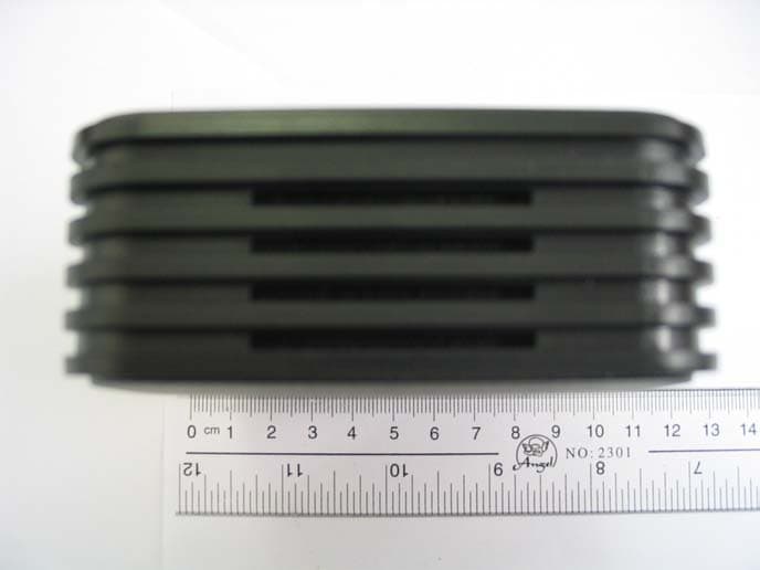 Bluetooth Car Kit - FCC ID RIIBTC-38I - Unifat Technology Limited (4)