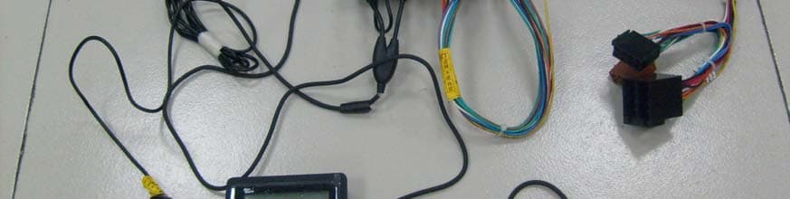 Bluetooth Car Kit - FCC ID RIIBTC-88A - Unifat Technology Limited (2)