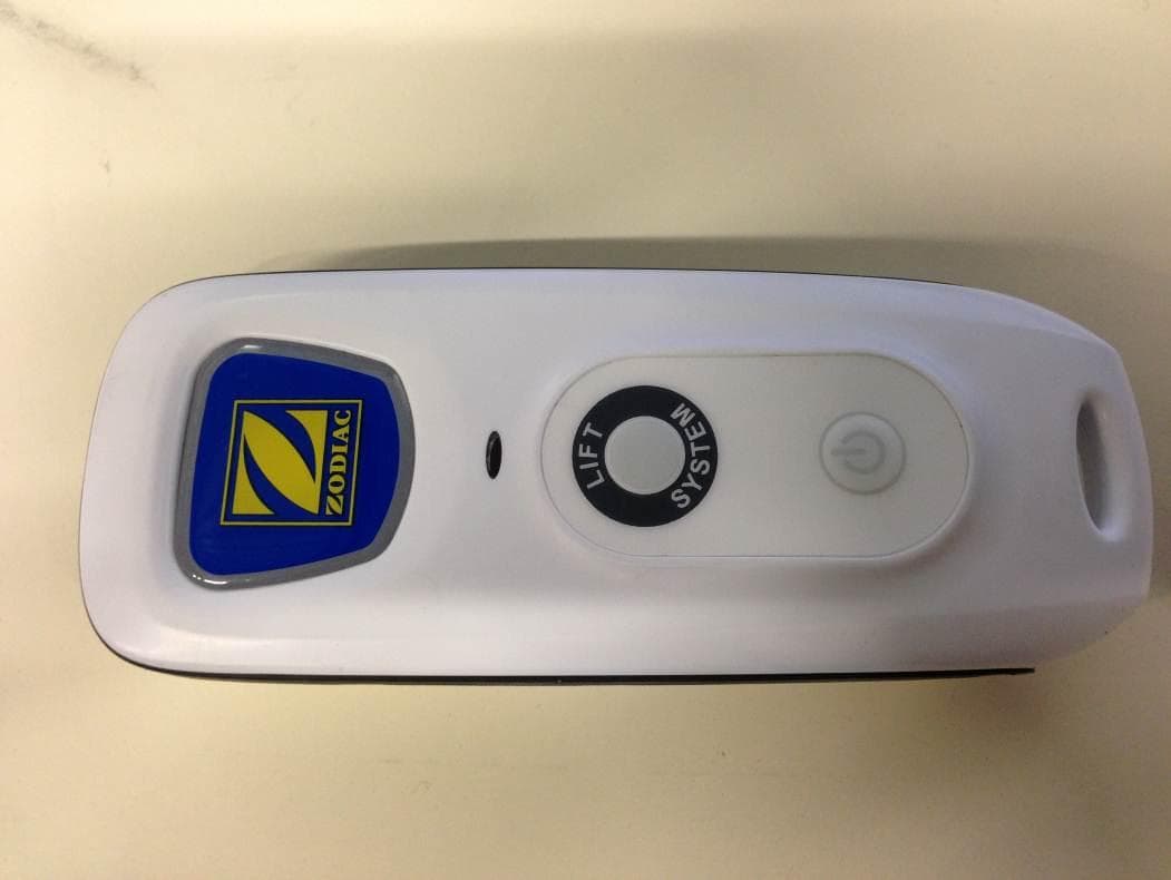 Remote Controller - FCC ID RIR-24ZT100 - ZODIAC POOL SYSTEMS LLC