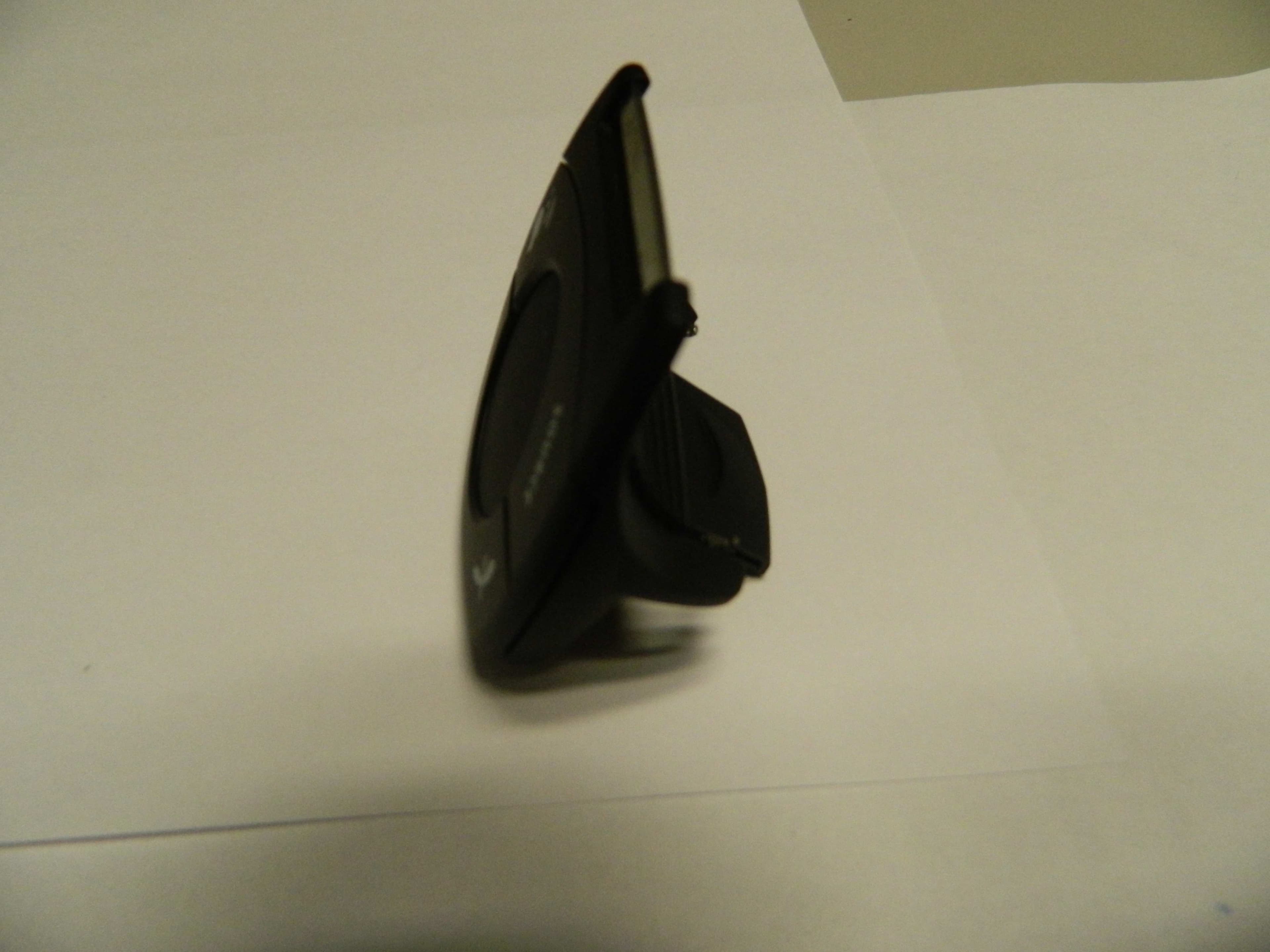 Remote Control for a Vehicle Tablet - FCC ID RKXSAMOS5 - PARROT