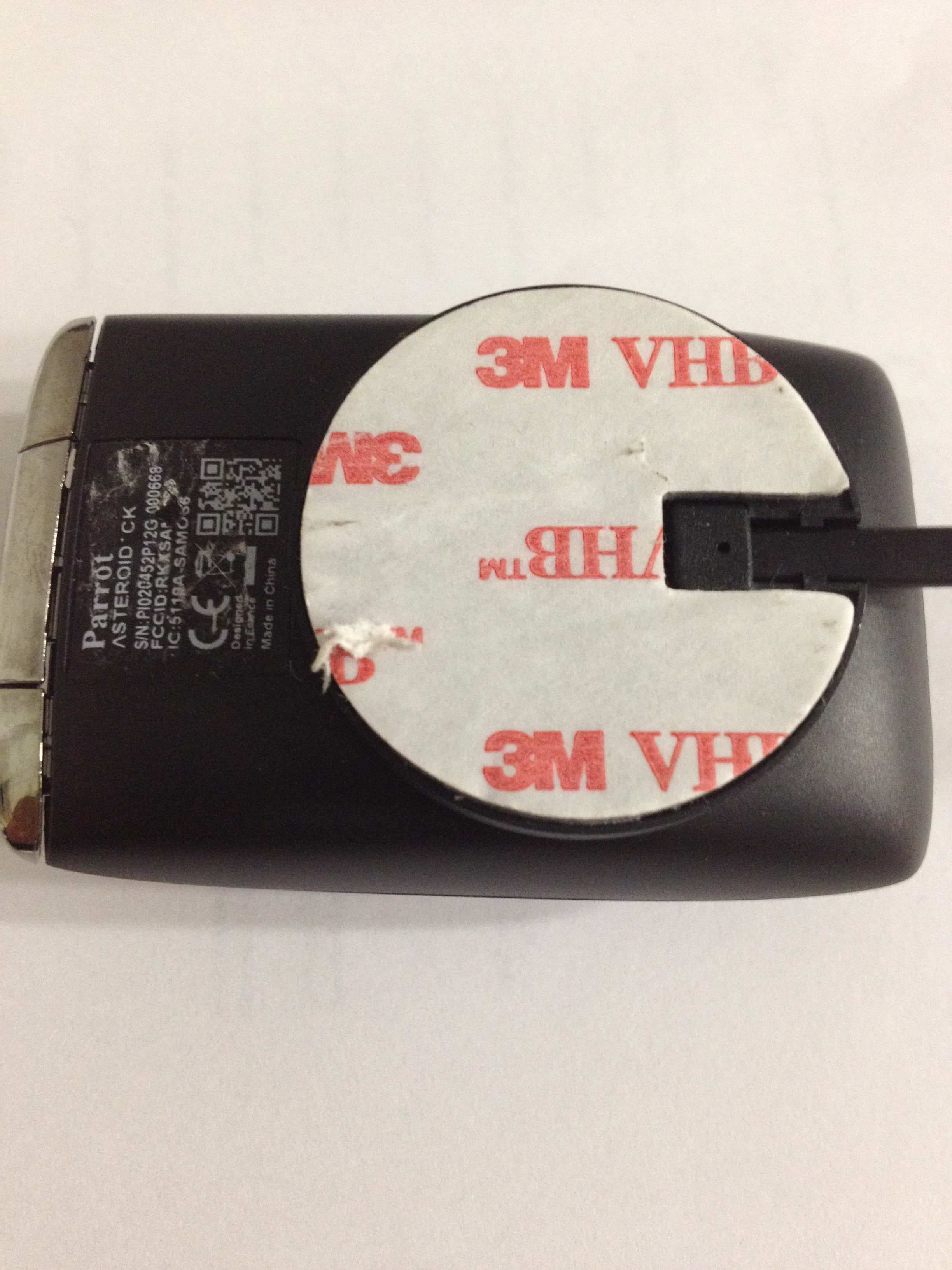 Remote Control for Navigation System - FCC ID RKXSAMOS6 - PARROT