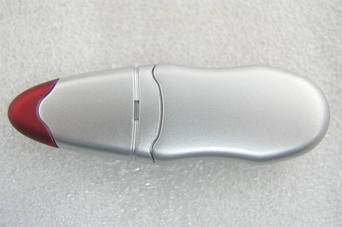 Bluetooth 2.0+ EDR USB Adaptor - FCC ID RL9-HCBD015 - Huey Chiao Internatinal Co., Ltd.