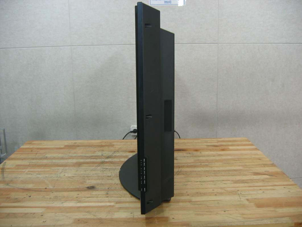 42 Inch LCD TV Monitor - FCC ID RLGTFTV4208 - Phyls FNC Co., Ltd. (2)