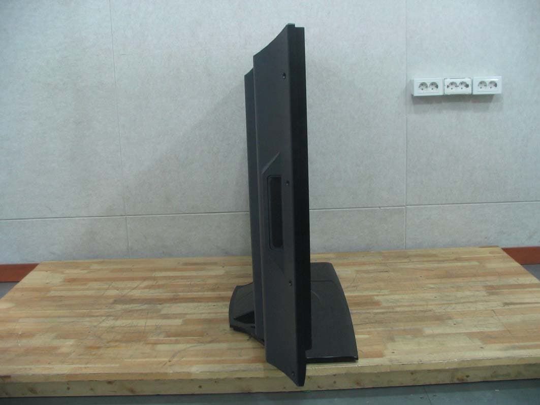 42 Inch LCD TV Monitor - FCC ID RLGTFTV4708 - Phyls FNC Co., Ltd. (2)