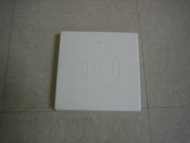 Spot Radio Frequency Location System - Beacon - FCC ID RO540001A001 - InnerWireless, Inc. (2)