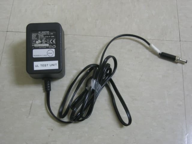 Spot Radio Frequency Location System -Master Radio - FCC ID RO540004A001 - InnerWireless, Inc.