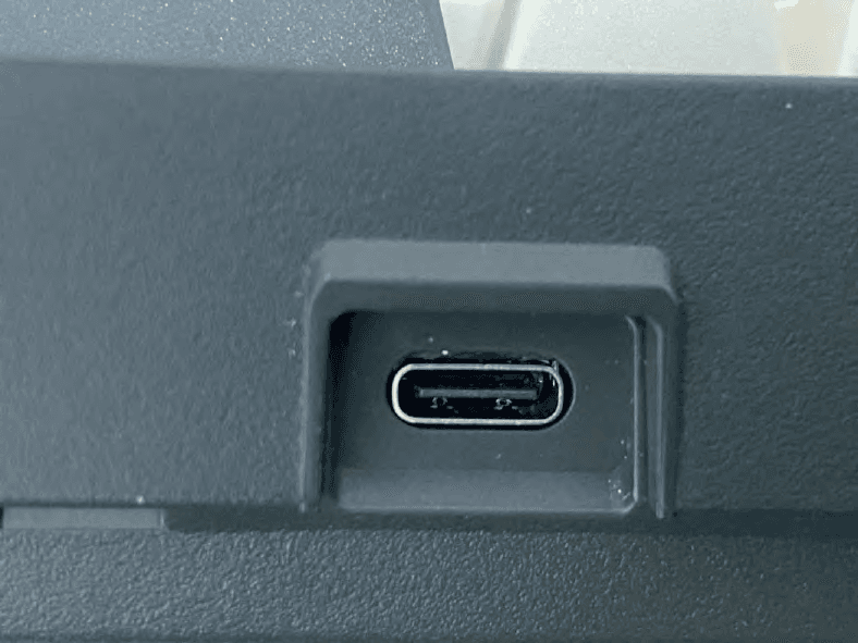 Bluetooth Keyboard - FCC ID RPK-FC650MDSBT - LEOPOLD CO., LTD.