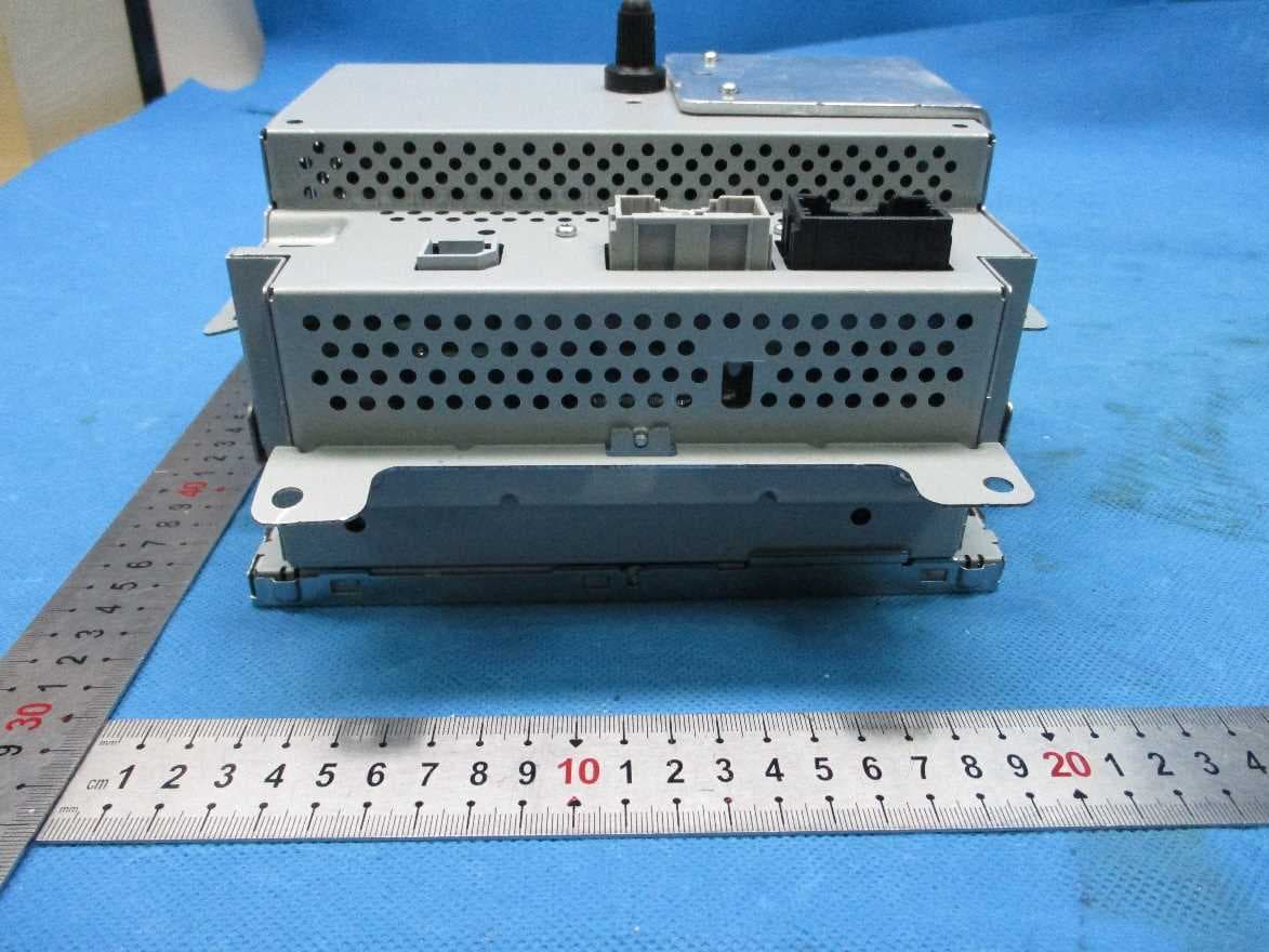 Car radio with BT module - FCC ID RQ9GMK218 - Yanfeng Visteon Automotive Electronics Co.,Ltd
