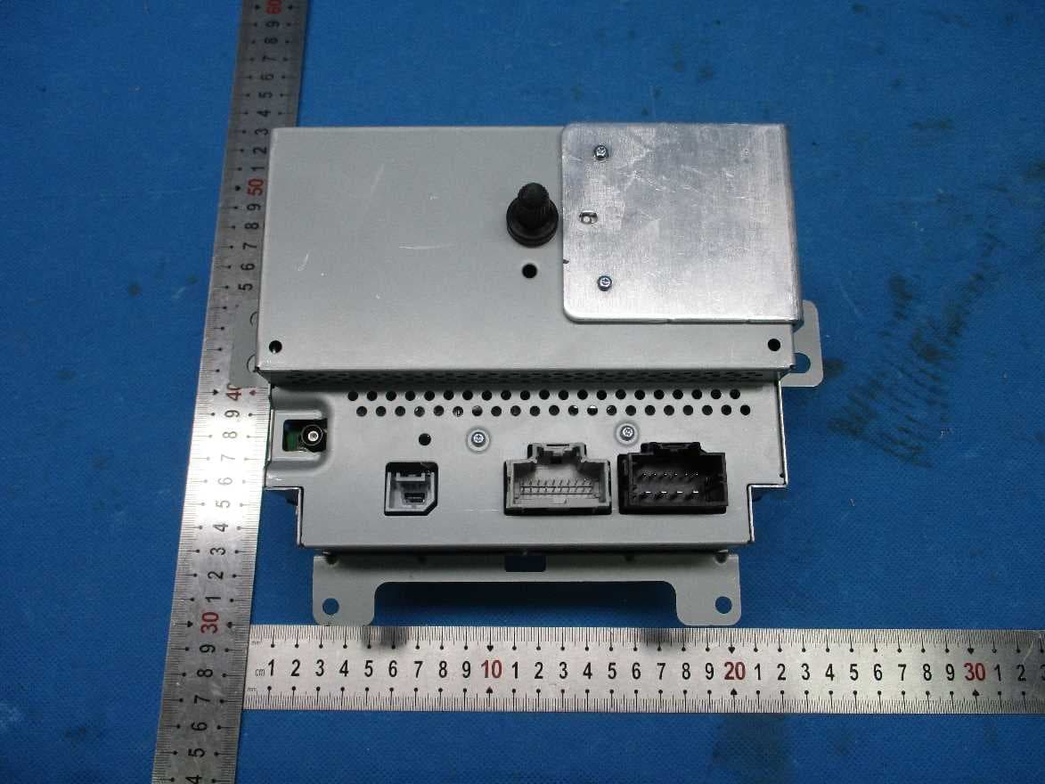 Car radio with BT module - FCC ID RQ9GMK218 - Yanfeng Visteon Automotive Electronics Co.,Ltd (5)