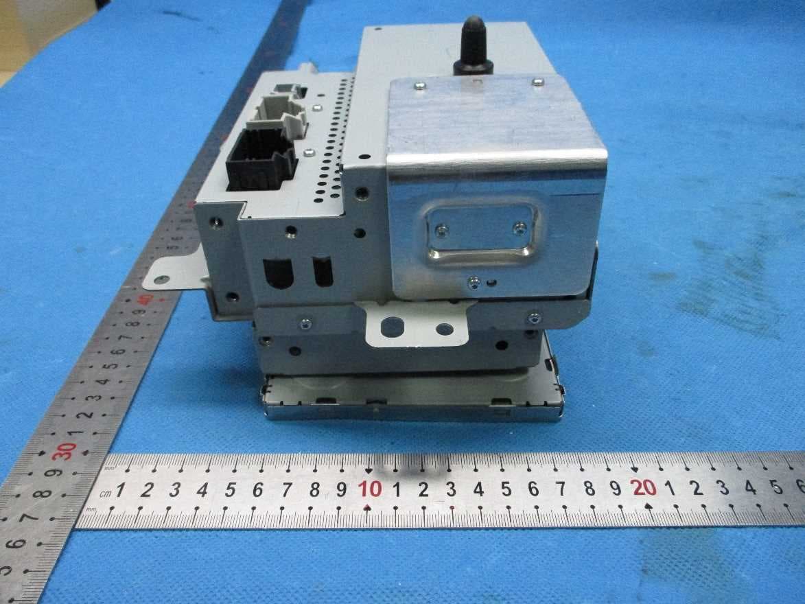 Car radio with BT module - FCC ID RQ9GMK218 - Yanfeng Visteon Automotive Electronics Co.,Ltd (2)