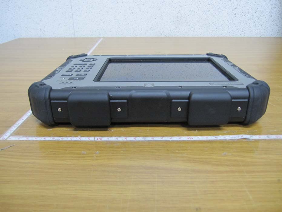 INDUSTRIAL TABLET COMPUTER - FCC ID RQKTITANT8 - Sammi Information Systems Co, Ltd (4)
