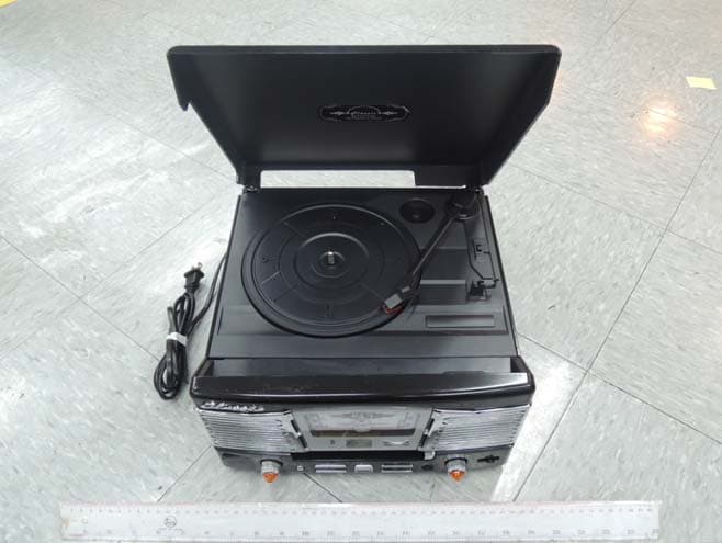 Mini Compo with Bluetooth - FCC ID RQU-TCD-682B - Goldsound Electronic Limited (2)