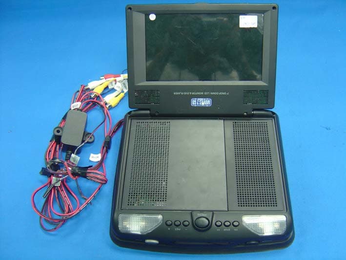 Roof Mount 7" Drop Down LCD Monitor / DVD Player - FCC ID RR83706 - Action Technology (Shenzhen) Co., Ltd.