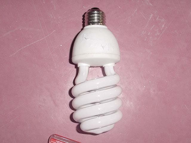 Compact Fluorescent Lamp - FCC ID RRHBEAUTYLIGHT - Kwangzhou Beauty Shadow Lamp Equipment Co., Ltd. (2)