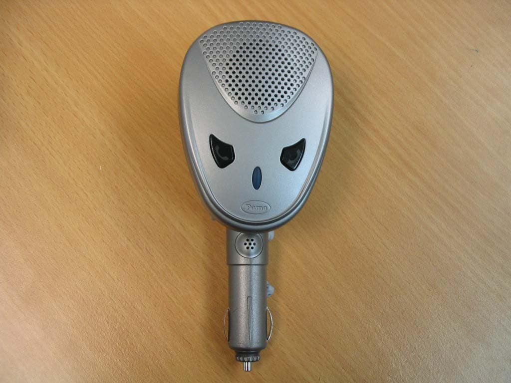 Bluetooth Handsfree Car Kit for mobile phones - FCC ID RRS0081 - Canhold International Ltd.