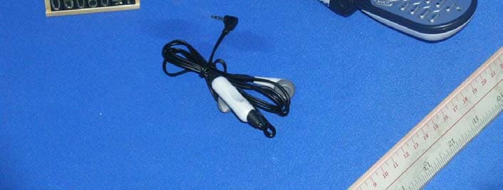 Two Way Radio with FRS and Messaging - FCC ID RS4HB03R - Hasbro Far East Ltd.