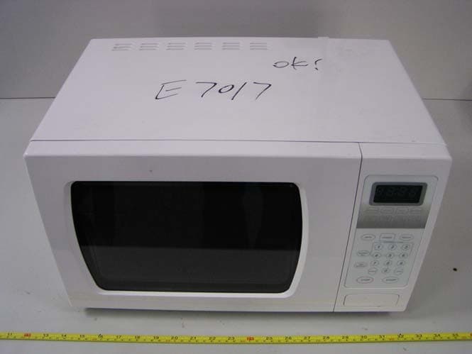Microwave Oven - FCC ID RSFE7017NX-Y - Guangdong  Midea  Kitchen  Appliances  Manufacturing  Co.,Ltd. (2)