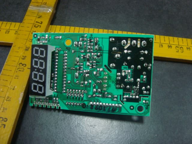 Microwave Oven - FCC ID RSFXM131EYY - Guangdong  Midea  Kitchen  Appliances  Manufacturing  Co.,Ltd.