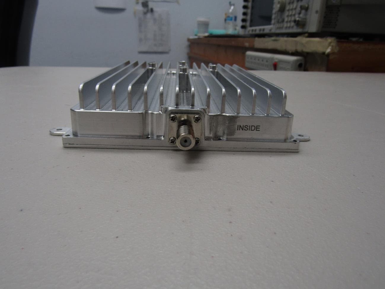 Dual Enclosure Wideband Consumer booster Roof top unit - FCC ID RSNF4H-MAX - Cellphone-Mate Inc. dba SureCall (5)
