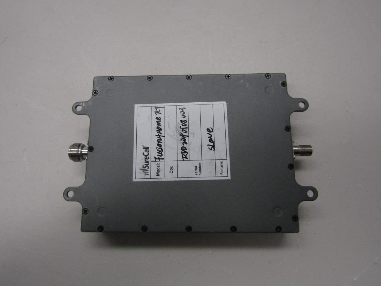 Dual Enclosure Wideband Consumer booster Indoor unit - FCC ID RSNF4H-MAXS - Cellphone-Mate Inc. dba SureCall (2)