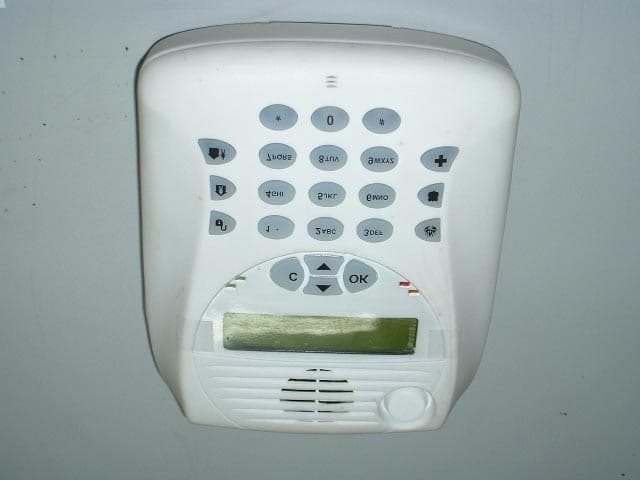 IntegrAlarm Control Panel - FCC ID RUF150701 - EMTS Inc.