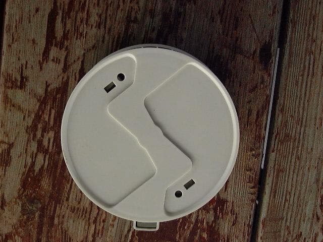 Integr Alarm Wireless Smoke Detector - FCC ID RUF150705 - EMTS Inc.